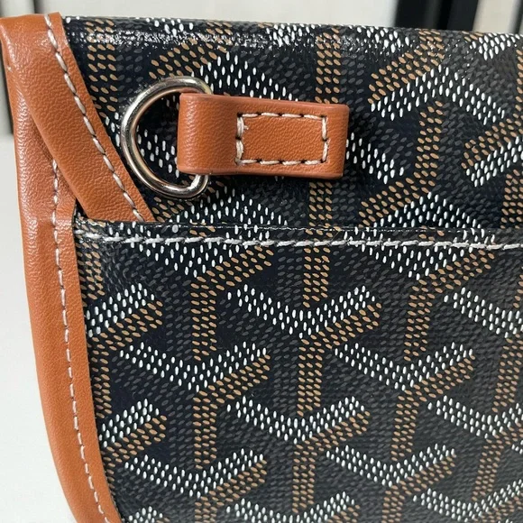 Chevron Style Envelope Pouch Wallet, Brown/Tan - Inspiration- 20x11 cm - Picture 4 of 11